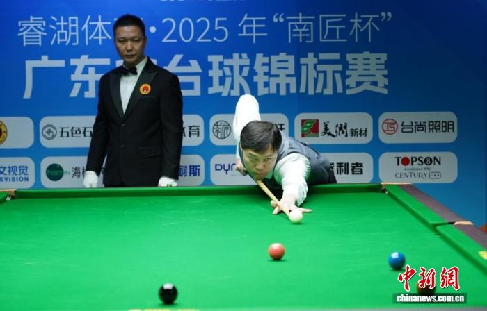 深圳夜游神桌球队问鼎团体赛冠军 梁小龙双冠加