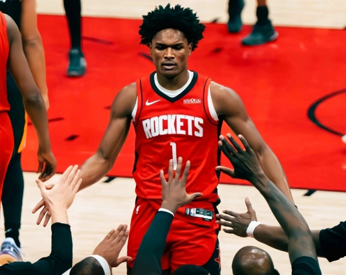 火箭队大胜老鹰反超森林狼重回西部第四