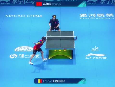 王楚钦澳门世界杯首战横扫约内斯库展现王者风