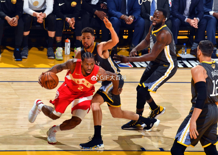 伦纳德输球后施压管理层 要求补强阵容引球迷不