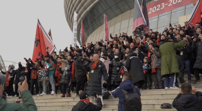 陕西长安联合会员大会：球迷力量助球队冲入中